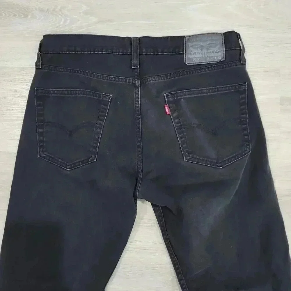 Levi's Men's Mid-Rise 513 Five Pocket Straight Leg Jeans Size Black W32 L32